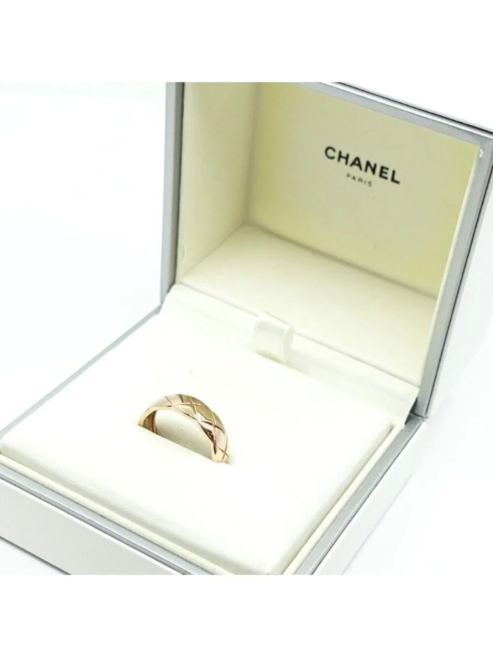 Chanel 18k Pink Gold Coco Crush Ring Medium Model Beige